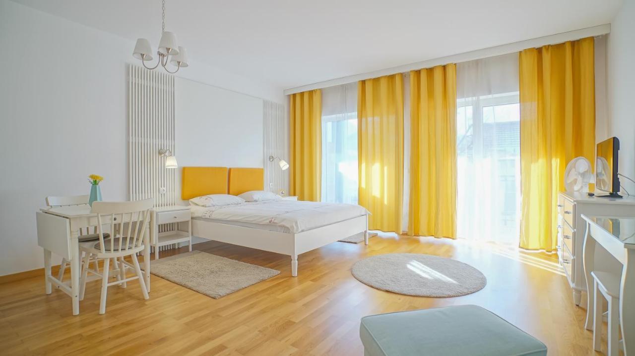 Downtown Premium Apartments Braşov Exteriör bild