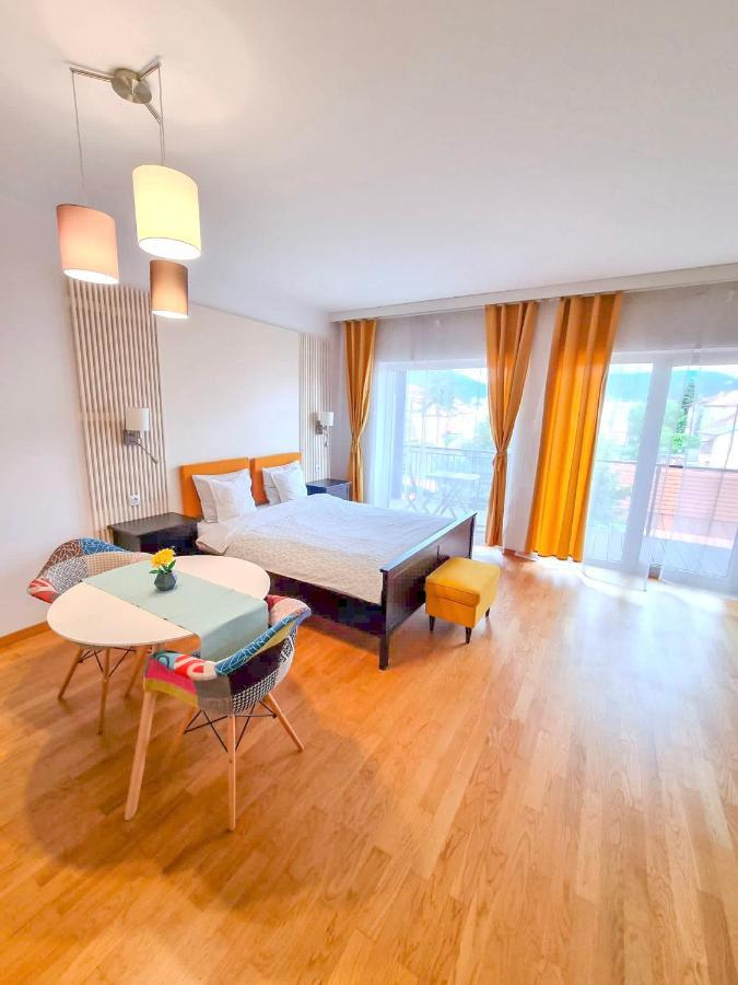 Downtown Premium Apartments Braşov Exteriör bild